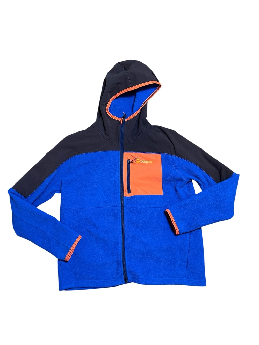 Cotopaxi women’s abrazo hooded fleece
Color block jacket size large zip up